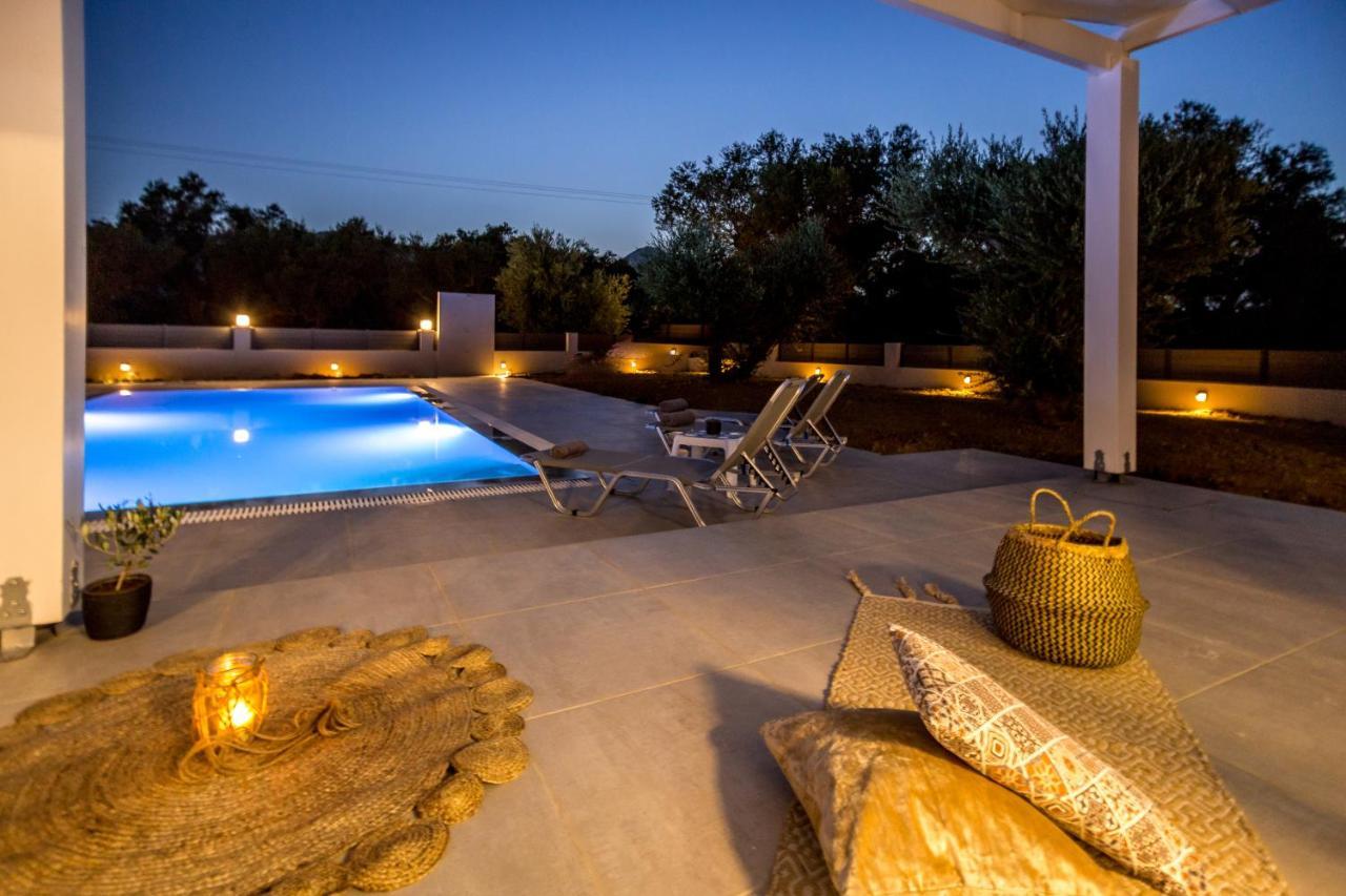Villa Boviana With Private Swimming Pool Agios Sostis  Luaran gambar